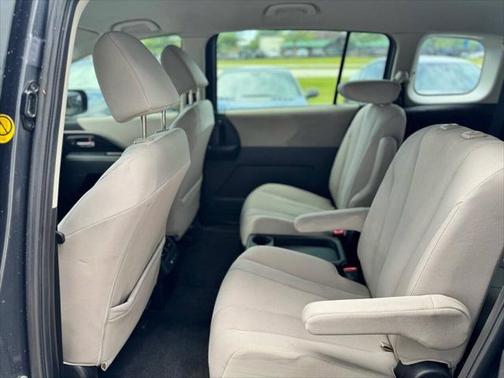 2014 Mazda Mazda5 Sport 4dr Mini Van 5A