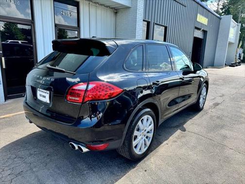 2011 Porsche Cayenne S