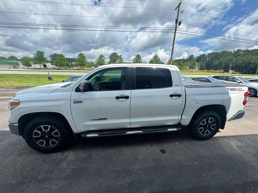 2014 Toyota Tundra SR5