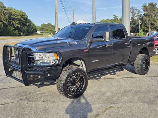 2019 RAM 2500 Tradesman Crew Cab 4x4 6'4' Box