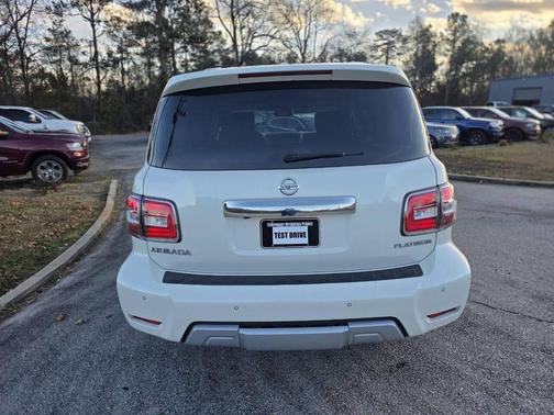 2017 Nissan Armada Platinum 4x4 4dr SUV