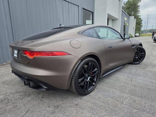 2015 Jaguar F-TYPE R