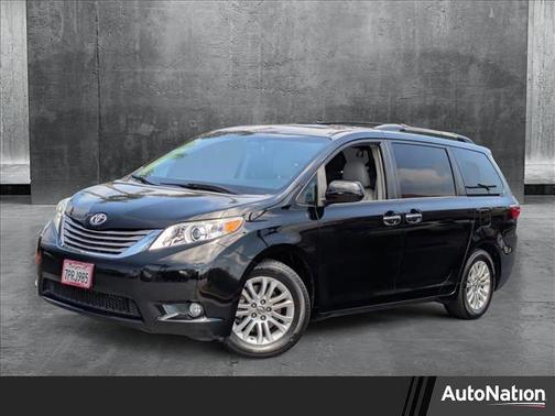 2016 Toyota Sienna XLE