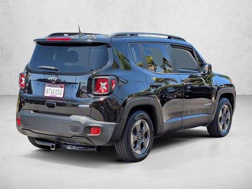 Black 2018 Jeep Renegade Latitude