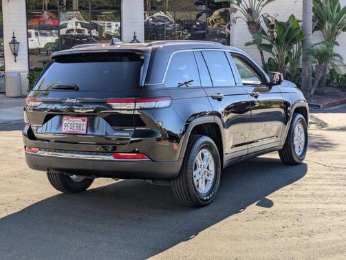 2023 Jeep Grand Cherokee Laredo