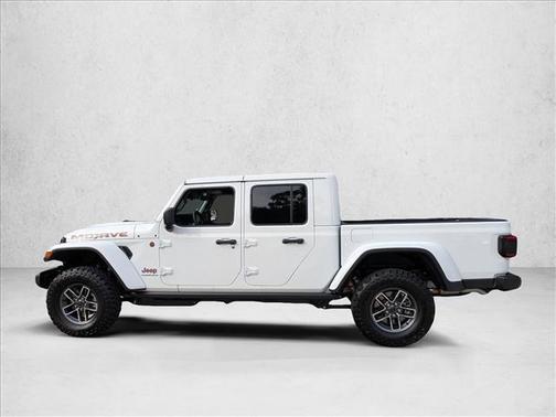Bright White Clearcoat 2026 Jeep Gladiator Mojave 4x4