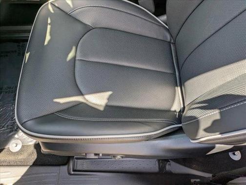 2025 Chrysler Pacifica Hybrid Premium S Appearance Pkg
