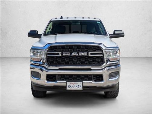 2020 RAM 3500 Tradesman Crew Cab 4x4 6'4' Box