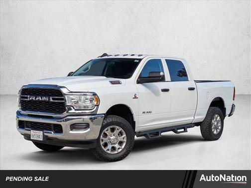 2020 RAM 3500 Tradesman Crew Cab 4x4 6'4' Box