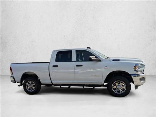 2020 RAM 3500 Tradesman Crew Cab 4x4 6'4' Box