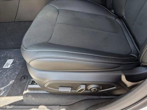 Bright White Clearcoat 2026 Jeep Grand Cherokee L Altitude