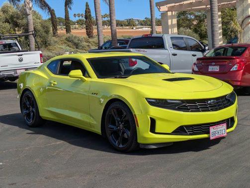 2020 Chevrolet Camaro RWD Coupe LT1