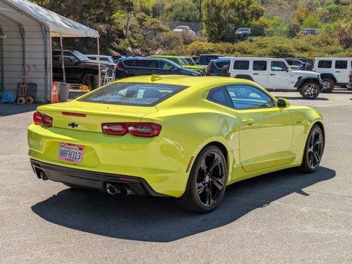 2020 Chevrolet Camaro RWD Coupe LT1