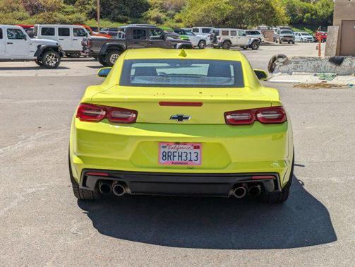 2020 Chevrolet Camaro RWD Coupe LT1