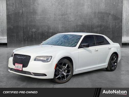 2023 Chrysler 300 Touring