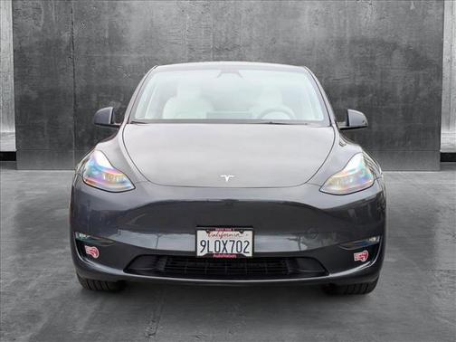 2024 Tesla Model Y Long Range Dual Motor All-Wheel Drive