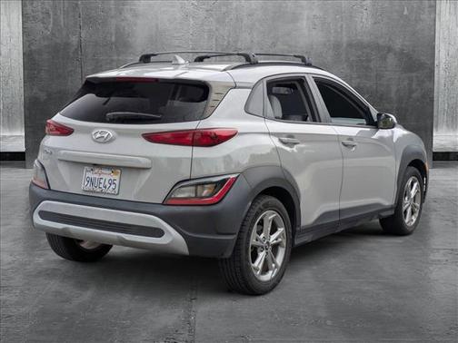 2022 Hyundai KONA SEL