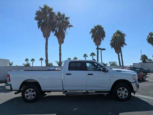 2024 RAM 2500 Big Horn Crew Cab 4x4 8' Box