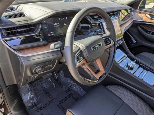 2025 Jeep Grand Cherokee 4xe Summit Reserve
