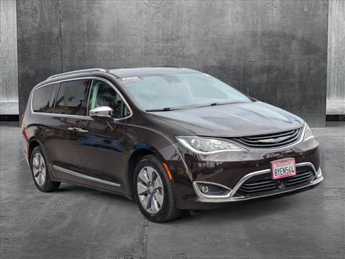 2018 Chrysler Pacifica Hybrid Limited