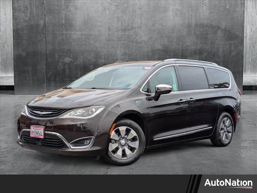 2018 Chrysler Pacifica Hybrid Limited