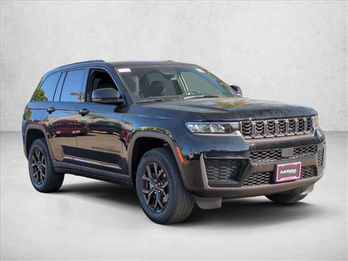 2026 Jeep Grand Cherokee Altitude
