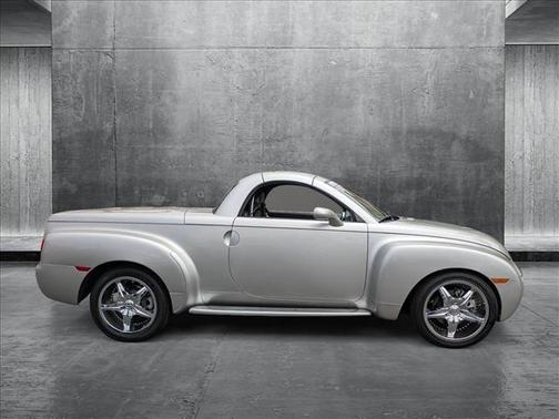 2005 Chevrolet SSR LS