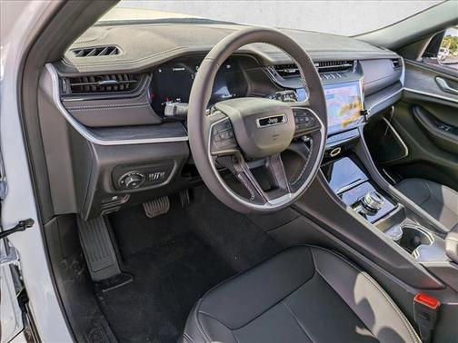 Bright White Clearcoat 2026 Jeep Grand Cherokee L Limited