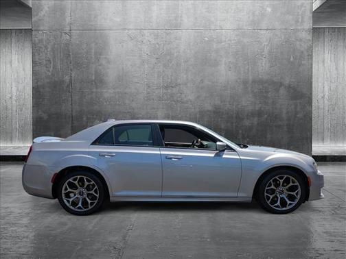 2018 Chrysler 300 S