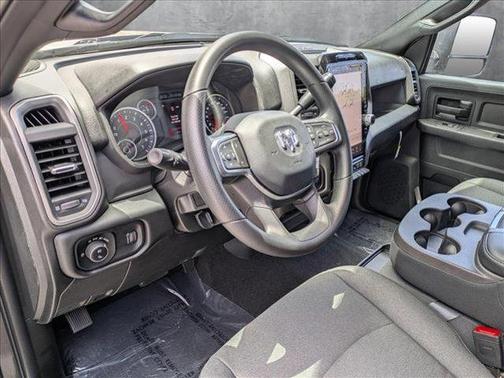 2025 RAM 2500 Tradesman Crew Cab 4x4 6'4' Box