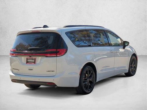 2026 Chrysler Pacifica Limited