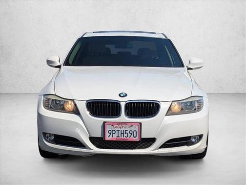 Alpine White 2011 BMW 328 328i