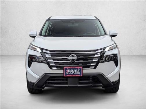 Everest White Pearl Tricoat 2026 Nissan Rogue SV