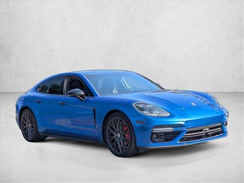2018 Porsche Panamera Turbo