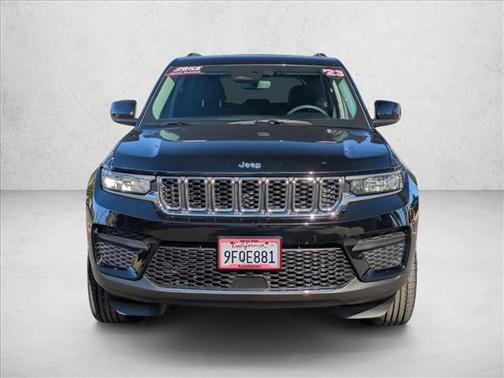 2023 Jeep Grand Cherokee Laredo