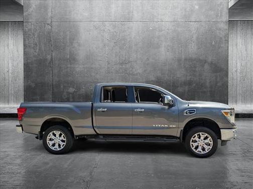 2016 Nissan Titan XD SL
