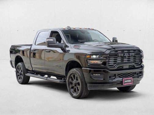 Diamond Black Crystal Pearlcoat 2026 RAM 2500 Big Horn