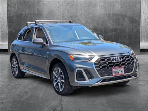 2022 Audi Q5 45 S line Premium