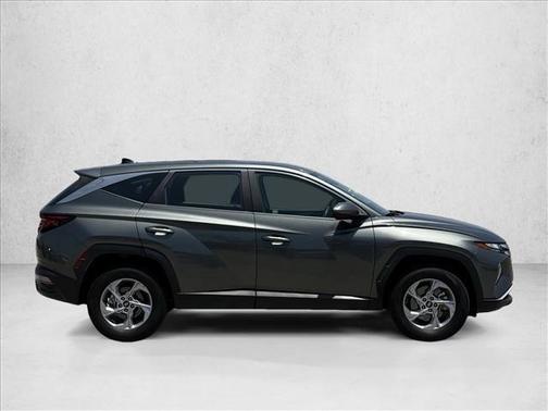 Amazon Gray 2022 Hyundai TUCSON SE