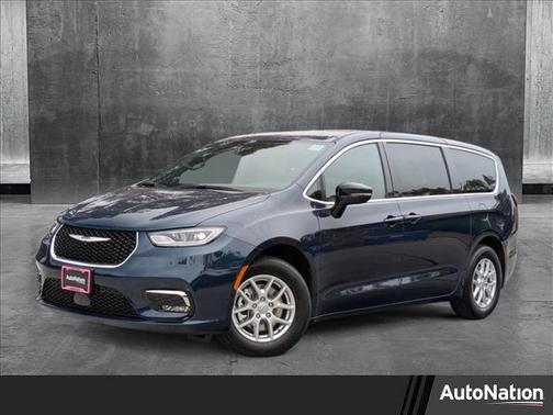 2025 Chrysler Pacifica L