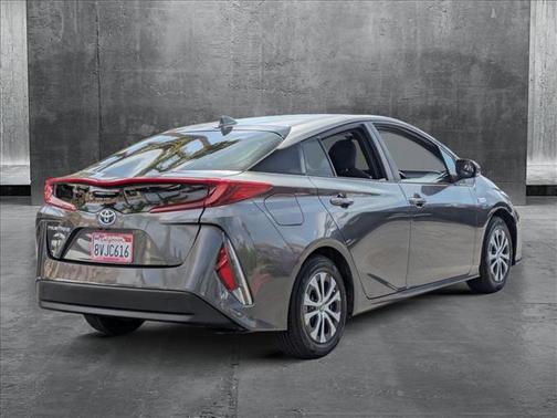 2021 Toyota Prius Prime LE
