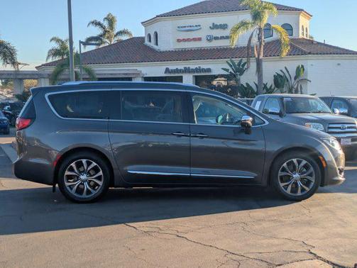 2017 Chrysler Pacifica Limited