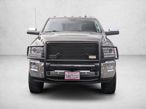 2018 RAM 3500 Laramie Crew Cab 4x4 8' Box