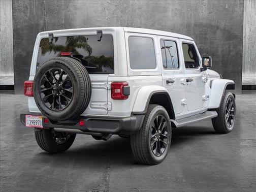 2025 Jeep Wrangler 4xe Sahara