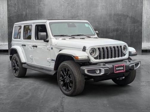 2025 Jeep Wrangler 4xe Sahara