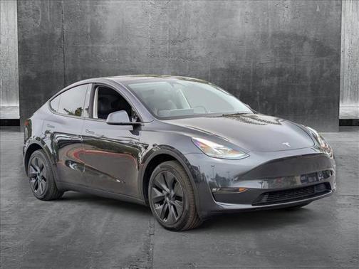 2024 Tesla Model Y Long Range Dual Motor All-Wheel Drive