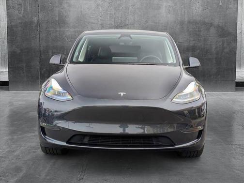 2024 Tesla Model Y Long Range Dual Motor All-Wheel Drive