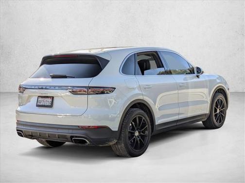 2023 Porsche Cayenne Platinum Edition