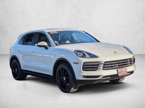 2023 Porsche Cayenne Platinum Edition