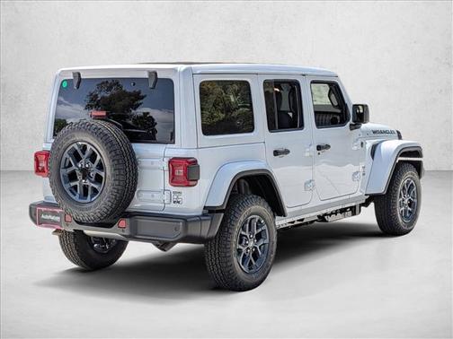 Black Clearcoat 2026 Jeep Wrangler 85th Anniversary